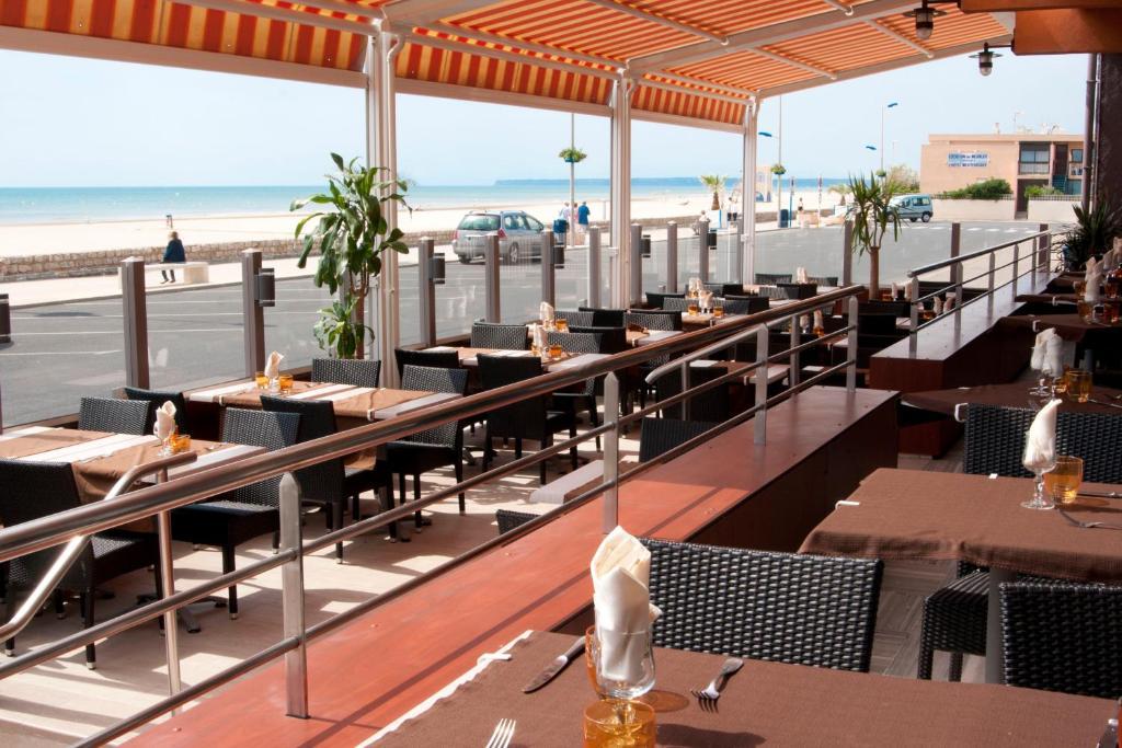 Logis Hotel & Restaurant Mediterranee Port-la-Nouvelle Ngoại thất bức ảnh